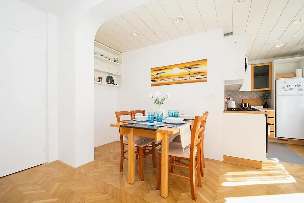 Magnolia Apartment - Free Private Parking Ljubljana Slovenia